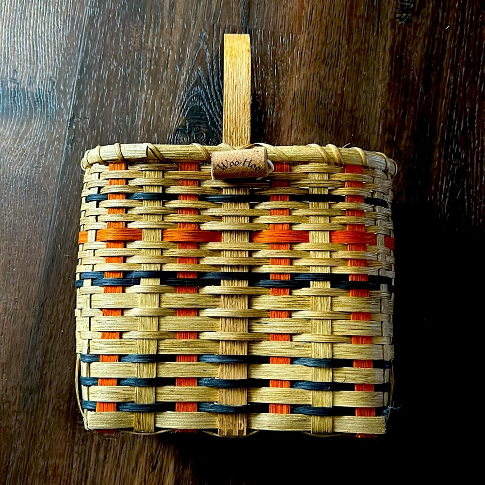 Wine basket